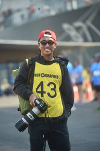 BIB: 
                            <button type="button" onclick="openModal(3139289)" class="btn btn-primary btn-sm float-right btn-popup" data-toggle="modal" data-target=".modal-high-quality">
                        <i class="fas fa-shopping-cart"></i> Add to Cart
                    </button>
                                            <button type="button" onclick="isThisMe(3139289, true)" class="btn btn-success btn-sm float-right btn-popup btn-isme hidden" data-toggle="tooltip" data-placement="bottom" title="นี่คือรูปของคุณใช่ไหม คลิกที่นี่เพื่อเอาเข้าอัลบั้ม">
                        <i class="fas fa-plus"></i> Add to album
                    </button>
                    <button type="button" onclick="isThisMe(3139289, false)" class="btn btn-warning btn-sm float-right btn-popup btn-isnotme hidden">
                        <i class="fas fa-ban"></i> Remove from album
                    </button>