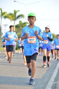 BIB: 9231
                            <button type="button" onclick="openModal(3152242)" class="btn btn-primary btn-sm float-right btn-popup" data-toggle="modal" data-target=".modal-high-quality">
                        <i class="fas fa-shopping-cart"></i> Add to Cart
                    </button>
                                            <button type="button" onclick="isThisMe(3152242, true)" class="btn btn-success btn-sm float-right btn-popup btn-isme hidden" data-toggle="tooltip" data-placement="bottom" title="นี่คือรูปของคุณใช่ไหม คลิกที่นี่เพื่อเอาเข้าอัลบั้ม">
                        <i class="fas fa-plus"></i> Add to album
                    </button>
                    <button type="button" onclick="isThisMe(3152242, false)" class="btn btn-warning btn-sm float-right btn-popup btn-isnotme hidden">
                        <i class="fas fa-ban"></i> Remove from album
                    </button>