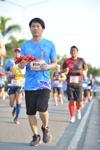 BIB: 850, 133
                            <button type="button" onclick="openModal(3149142)" class="btn btn-primary btn-sm float-right btn-popup" data-toggle="modal" data-target=".modal-high-quality">
                        <i class="fas fa-shopping-cart"></i> Add to Cart
                    </button>
                                            <button type="button" onclick="isThisMe(3149142, true)" class="btn btn-success btn-sm float-right btn-popup btn-isme hidden" data-toggle="tooltip" data-placement="bottom" title="นี่คือรูปของคุณใช่ไหม คลิกที่นี่เพื่อเอาเข้าอัลบั้ม">
                        <i class="fas fa-plus"></i> Add to album
                    </button>
                    <button type="button" onclick="isThisMe(3149142, false)" class="btn btn-warning btn-sm float-right btn-popup btn-isnotme hidden">
                        <i class="fas fa-ban"></i> Remove from album
                    </button>