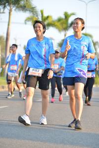 BIB: 9163
                            <button type="button" onclick="openModal(3165335)" class="btn btn-primary btn-sm float-right btn-popup" data-toggle="modal" data-target=".modal-high-quality">
                        <i class="fas fa-shopping-cart"></i> Add to Cart
                    </button>
                                            <button type="button" onclick="isThisMe(3165335, true)" class="btn btn-success btn-sm float-right btn-popup btn-isme hidden" data-toggle="tooltip" data-placement="bottom" title="นี่คือรูปของคุณใช่ไหม คลิกที่นี่เพื่อเอาเข้าอัลบั้ม">
                        <i class="fas fa-plus"></i> Add to album
                    </button>
                    <button type="button" onclick="isThisMe(3165335, false)" class="btn btn-warning btn-sm float-right btn-popup btn-isnotme hidden">
                        <i class="fas fa-ban"></i> Remove from album
                    </button>