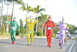 BIB: 6800, 
                            <button type="button" onclick="openModal(3146497)" class="btn btn-primary btn-sm float-right btn-popup" data-toggle="modal" data-target=".modal-high-quality">
                        <i class="fas fa-shopping-cart"></i> Add to Cart
                    </button>
                                            <button type="button" onclick="isThisMe(3146497, true)" class="btn btn-success btn-sm float-right btn-popup btn-isme hidden" data-toggle="tooltip" data-placement="bottom" title="นี่คือรูปของคุณใช่ไหม คลิกที่นี่เพื่อเอาเข้าอัลบั้ม">
                        <i class="fas fa-plus"></i> Add to album
                    </button>
                    <button type="button" onclick="isThisMe(3146497, false)" class="btn btn-warning btn-sm float-right btn-popup btn-isnotme hidden">
                        <i class="fas fa-ban"></i> Remove from album
                    </button>