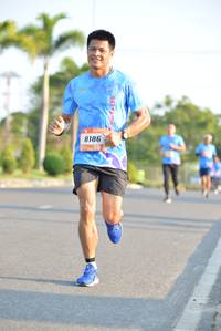 BIB: 8186
                            <button type="button" onclick="openModal(3146832)" class="btn btn-primary btn-sm float-right btn-popup" data-toggle="modal" data-target=".modal-high-quality">
                        <i class="fas fa-shopping-cart"></i> Add to Cart
                    </button>
                                            <button type="button" onclick="isThisMe(3146832, true)" class="btn btn-success btn-sm float-right btn-popup btn-isme hidden" data-toggle="tooltip" data-placement="bottom" title="นี่คือรูปของคุณใช่ไหม คลิกที่นี่เพื่อเอาเข้าอัลบั้ม">
                        <i class="fas fa-plus"></i> Add to album
                    </button>
                    <button type="button" onclick="isThisMe(3146832, false)" class="btn btn-warning btn-sm float-right btn-popup btn-isnotme hidden">
                        <i class="fas fa-ban"></i> Remove from album
                    </button>