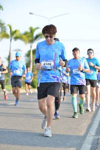 BIB: 6500, 616
                            <button type="button" onclick="openModal(3136362)" class="btn btn-primary btn-sm float-right btn-popup" data-toggle="modal" data-target=".modal-high-quality">
                        <i class="fas fa-shopping-cart"></i> Add to Cart
                    </button>
                                            <button type="button" onclick="isThisMe(3136362, true)" class="btn btn-success btn-sm float-right btn-popup btn-isme hidden" data-toggle="tooltip" data-placement="bottom" title="นี่คือรูปของคุณใช่ไหม คลิกที่นี่เพื่อเอาเข้าอัลบั้ม">
                        <i class="fas fa-plus"></i> Add to album
                    </button>
                    <button type="button" onclick="isThisMe(3136362, false)" class="btn btn-warning btn-sm float-right btn-popup btn-isnotme hidden">
                        <i class="fas fa-ban"></i> Remove from album
                    </button>