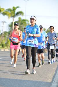 BIB: 6578, 6101, 6189
                            <button type="button" onclick="openModal(3133345)" class="btn btn-primary btn-sm float-right btn-popup" data-toggle="modal" data-target=".modal-high-quality">
                        <i class="fas fa-shopping-cart"></i> Add to Cart
                    </button>
                                            <button type="button" onclick="isThisMe(3133345, true)" class="btn btn-success btn-sm float-right btn-popup btn-isme hidden" data-toggle="tooltip" data-placement="bottom" title="นี่คือรูปของคุณใช่ไหม คลิกที่นี่เพื่อเอาเข้าอัลบั้ม">
                        <i class="fas fa-plus"></i> Add to album
                    </button>
                    <button type="button" onclick="isThisMe(3133345, false)" class="btn btn-warning btn-sm float-right btn-popup btn-isnotme hidden">
                        <i class="fas fa-ban"></i> Remove from album
                    </button>