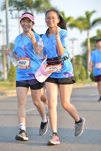 BIB: 8104
                            <button type="button" onclick="openModal(3166403)" class="btn btn-primary btn-sm float-right btn-popup" data-toggle="modal" data-target=".modal-high-quality">
                        <i class="fas fa-shopping-cart"></i> Add to Cart
                    </button>
                                            <button type="button" onclick="isThisMe(3166403, true)" class="btn btn-success btn-sm float-right btn-popup btn-isme hidden" data-toggle="tooltip" data-placement="bottom" title="นี่คือรูปของคุณใช่ไหม คลิกที่นี่เพื่อเอาเข้าอัลบั้ม">
                        <i class="fas fa-plus"></i> Add to album
                    </button>
                    <button type="button" onclick="isThisMe(3166403, false)" class="btn btn-warning btn-sm float-right btn-popup btn-isnotme hidden">
                        <i class="fas fa-ban"></i> Remove from album
                    </button>