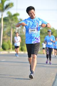 BIB: 6868
                            <button type="button" onclick="openModal(3131266)" class="btn btn-primary btn-sm float-right btn-popup" data-toggle="modal" data-target=".modal-high-quality">
                        <i class="fas fa-shopping-cart"></i> Add to Cart
                    </button>
                                            <button type="button" onclick="isThisMe(3131266, true)" class="btn btn-success btn-sm float-right btn-popup btn-isme hidden" data-toggle="tooltip" data-placement="bottom" title="นี่คือรูปของคุณใช่ไหม คลิกที่นี่เพื่อเอาเข้าอัลบั้ม">
                        <i class="fas fa-plus"></i> Add to album
                    </button>
                    <button type="button" onclick="isThisMe(3131266, false)" class="btn btn-warning btn-sm float-right btn-popup btn-isnotme hidden">
                        <i class="fas fa-ban"></i> Remove from album
                    </button>