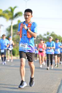 BIB: 6911
                            <button type="button" onclick="openModal(3133342)" class="btn btn-primary btn-sm float-right btn-popup" data-toggle="modal" data-target=".modal-high-quality">
                        <i class="fas fa-shopping-cart"></i> Add to Cart
                    </button>
                                            <button type="button" onclick="isThisMe(3133342, true)" class="btn btn-success btn-sm float-right btn-popup btn-isme hidden" data-toggle="tooltip" data-placement="bottom" title="นี่คือรูปของคุณใช่ไหม คลิกที่นี่เพื่อเอาเข้าอัลบั้ม">
                        <i class="fas fa-plus"></i> Add to album
                    </button>
                    <button type="button" onclick="isThisMe(3133342, false)" class="btn btn-warning btn-sm float-right btn-popup btn-isnotme hidden">
                        <i class="fas fa-ban"></i> Remove from album
                    </button>