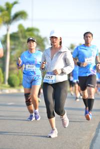 BIB: 640, 6517, 6157
                            <button type="button" onclick="openModal(3132495)" class="btn btn-primary btn-sm float-right btn-popup" data-toggle="modal" data-target=".modal-high-quality">
                        <i class="fas fa-shopping-cart"></i> Add to Cart
                    </button>
                                            <button type="button" onclick="isThisMe(3132495, true)" class="btn btn-success btn-sm float-right btn-popup btn-isme hidden" data-toggle="tooltip" data-placement="bottom" title="นี่คือรูปของคุณใช่ไหม คลิกที่นี่เพื่อเอาเข้าอัลบั้ม">
                        <i class="fas fa-plus"></i> Add to album
                    </button>
                    <button type="button" onclick="isThisMe(3132495, false)" class="btn btn-warning btn-sm float-right btn-popup btn-isnotme hidden">
                        <i class="fas fa-ban"></i> Remove from album
                    </button>