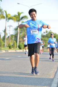 BIB: 6868
                            <button type="button" onclick="openModal(3131313)" class="btn btn-primary btn-sm float-right btn-popup" data-toggle="modal" data-target=".modal-high-quality">
                        <i class="fas fa-shopping-cart"></i> Add to Cart
                    </button>
                                            <button type="button" onclick="isThisMe(3131313, true)" class="btn btn-success btn-sm float-right btn-popup btn-isme hidden" data-toggle="tooltip" data-placement="bottom" title="นี่คือรูปของคุณใช่ไหม คลิกที่นี่เพื่อเอาเข้าอัลบั้ม">
                        <i class="fas fa-plus"></i> Add to album
                    </button>
                    <button type="button" onclick="isThisMe(3131313, false)" class="btn btn-warning btn-sm float-right btn-popup btn-isnotme hidden">
                        <i class="fas fa-ban"></i> Remove from album
                    </button>