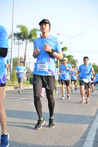 BIB: 250
                            <button type="button" onclick="openModal(3136242)" class="btn btn-primary btn-sm float-right btn-popup" data-toggle="modal" data-target=".modal-high-quality">
                        <i class="fas fa-shopping-cart"></i> Add to Cart
                    </button>
                                            <button type="button" onclick="isThisMe(3136242, true)" class="btn btn-success btn-sm float-right btn-popup btn-isme hidden" data-toggle="tooltip" data-placement="bottom" title="นี่คือรูปของคุณใช่ไหม คลิกที่นี่เพื่อเอาเข้าอัลบั้ม">
                        <i class="fas fa-plus"></i> Add to album
                    </button>
                    <button type="button" onclick="isThisMe(3136242, false)" class="btn btn-warning btn-sm float-right btn-popup btn-isnotme hidden">
                        <i class="fas fa-ban"></i> Remove from album
                    </button>