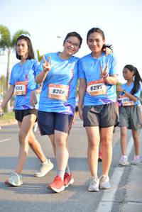 BIB: 593, 8302, 8295, 985
                            <button type="button" onclick="openModal(3152541)" class="btn btn-primary btn-sm float-right btn-popup" data-toggle="modal" data-target=".modal-high-quality">
                        <i class="fas fa-shopping-cart"></i> Add to Cart
                    </button>
                                            <button type="button" onclick="isThisMe(3152541, true)" class="btn btn-success btn-sm float-right btn-popup btn-isme hidden" data-toggle="tooltip" data-placement="bottom" title="นี่คือรูปของคุณใช่ไหม คลิกที่นี่เพื่อเอาเข้าอัลบั้ม">
                        <i class="fas fa-plus"></i> Add to album
                    </button>
                    <button type="button" onclick="isThisMe(3152541, false)" class="btn btn-warning btn-sm float-right btn-popup btn-isnotme hidden">
                        <i class="fas fa-ban"></i> Remove from album
                    </button>