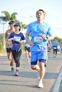 BIB: 6238
                            <button type="button" onclick="openModal(3131916)" class="btn btn-primary btn-sm float-right btn-popup" data-toggle="modal" data-target=".modal-high-quality">
                        <i class="fas fa-shopping-cart"></i> Add to Cart
                    </button>
                                            <button type="button" onclick="isThisMe(3131916, true)" class="btn btn-success btn-sm float-right btn-popup btn-isme hidden" data-toggle="tooltip" data-placement="bottom" title="นี่คือรูปของคุณใช่ไหม คลิกที่นี่เพื่อเอาเข้าอัลบั้ม">
                        <i class="fas fa-plus"></i> Add to album
                    </button>
                    <button type="button" onclick="isThisMe(3131916, false)" class="btn btn-warning btn-sm float-right btn-popup btn-isnotme hidden">
                        <i class="fas fa-ban"></i> Remove from album
                    </button>