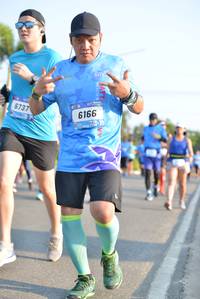 BIB: 573, 6166
                            <button type="button" onclick="openModal(3136450)" class="btn btn-primary btn-sm float-right btn-popup" data-toggle="modal" data-target=".modal-high-quality">
                        <i class="fas fa-shopping-cart"></i> Add to Cart
                    </button>
                                            <button type="button" onclick="isThisMe(3136450, true)" class="btn btn-success btn-sm float-right btn-popup btn-isme hidden" data-toggle="tooltip" data-placement="bottom" title="นี่คือรูปของคุณใช่ไหม คลิกที่นี่เพื่อเอาเข้าอัลบั้ม">
                        <i class="fas fa-plus"></i> Add to album
                    </button>
                    <button type="button" onclick="isThisMe(3136450, false)" class="btn btn-warning btn-sm float-right btn-popup btn-isnotme hidden">
                        <i class="fas fa-ban"></i> Remove from album
                    </button>