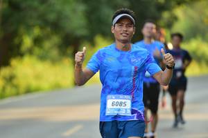 BIB: 085
                            <button type="button" onclick="openModal(3408550)" class="btn btn-primary btn-sm float-right btn-popup" data-toggle="modal" data-target=".modal-high-quality">
                        <i class="fas fa-shopping-cart"></i> Add to Cart
                    </button>
                                            <button type="button" onclick="isThisMe(3408550, true)" class="btn btn-success btn-sm float-right btn-popup btn-isme hidden" data-toggle="tooltip" data-placement="bottom" title="นี่คือรูปของคุณใช่ไหม คลิกที่นี่เพื่อเอาเข้าอัลบั้ม">
                        <i class="fas fa-plus"></i> Add to album
                    </button>
                    <button type="button" onclick="isThisMe(3408550, false)" class="btn btn-warning btn-sm float-right btn-popup btn-isnotme hidden">
                        <i class="fas fa-ban"></i> Remove from album
                    </button>