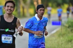 BIB: 6717
                            <button type="button" onclick="openModal(3406814)" class="btn btn-primary btn-sm float-right btn-popup" data-toggle="modal" data-target=".modal-high-quality">
                        <i class="fas fa-shopping-cart"></i> Add to Cart
                    </button>
                                            <button type="button" onclick="isThisMe(3406814, true)" class="btn btn-success btn-sm float-right btn-popup btn-isme hidden" data-toggle="tooltip" data-placement="bottom" title="นี่คือรูปของคุณใช่ไหม คลิกที่นี่เพื่อเอาเข้าอัลบั้ม">
                        <i class="fas fa-plus"></i> Add to album
                    </button>
                    <button type="button" onclick="isThisMe(3406814, false)" class="btn btn-warning btn-sm float-right btn-popup btn-isnotme hidden">
                        <i class="fas fa-ban"></i> Remove from album
                    </button>