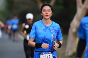 BIB: 6340
                            <button type="button" onclick="openModal(3459714)" class="btn btn-primary btn-sm float-right btn-popup" data-toggle="modal" data-target=".modal-high-quality">
                        <i class="fas fa-shopping-cart"></i> Add to Cart
                    </button>
                                            <button type="button" onclick="isThisMe(3459714, true)" class="btn btn-success btn-sm float-right btn-popup btn-isme hidden" data-toggle="tooltip" data-placement="bottom" title="นี่คือรูปของคุณใช่ไหม คลิกที่นี่เพื่อเอาเข้าอัลบั้ม">
                        <i class="fas fa-plus"></i> Add to album
                    </button>
                    <button type="button" onclick="isThisMe(3459714, false)" class="btn btn-warning btn-sm float-right btn-popup btn-isnotme hidden">
                        <i class="fas fa-ban"></i> Remove from album
                    </button>