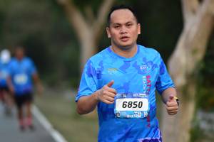 BIB: 6850
                            <button type="button" onclick="openModal(3459633)" class="btn btn-primary btn-sm float-right btn-popup" data-toggle="modal" data-target=".modal-high-quality">
                        <i class="fas fa-shopping-cart"></i> Add to Cart
                    </button>
                                            <button type="button" onclick="isThisMe(3459633, true)" class="btn btn-success btn-sm float-right btn-popup btn-isme hidden" data-toggle="tooltip" data-placement="bottom" title="นี่คือรูปของคุณใช่ไหม คลิกที่นี่เพื่อเอาเข้าอัลบั้ม">
                        <i class="fas fa-plus"></i> Add to album
                    </button>
                    <button type="button" onclick="isThisMe(3459633, false)" class="btn btn-warning btn-sm float-right btn-popup btn-isnotme hidden">
                        <i class="fas fa-ban"></i> Remove from album
                    </button>