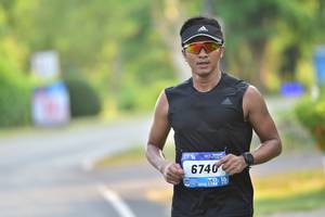 BIB: 674
                            <button type="button" onclick="openModal(3405563)" class="btn btn-primary btn-sm float-right btn-popup" data-toggle="modal" data-target=".modal-high-quality">
                        <i class="fas fa-shopping-cart"></i> Add to Cart
                    </button>
                                            <button type="button" onclick="isThisMe(3405563, true)" class="btn btn-success btn-sm float-right btn-popup btn-isme hidden" data-toggle="tooltip" data-placement="bottom" title="นี่คือรูปของคุณใช่ไหม คลิกที่นี่เพื่อเอาเข้าอัลบั้ม">
                        <i class="fas fa-plus"></i> Add to album
                    </button>
                    <button type="button" onclick="isThisMe(3405563, false)" class="btn btn-warning btn-sm float-right btn-popup btn-isnotme hidden">
                        <i class="fas fa-ban"></i> Remove from album
                    </button>