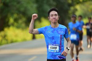 BIB: 6309
                            <button type="button" onclick="openModal(3408498)" class="btn btn-primary btn-sm float-right btn-popup" data-toggle="modal" data-target=".modal-high-quality">
                        <i class="fas fa-shopping-cart"></i> Add to Cart
                    </button>
                                            <button type="button" onclick="isThisMe(3408498, true)" class="btn btn-success btn-sm float-right btn-popup btn-isme hidden" data-toggle="tooltip" data-placement="bottom" title="นี่คือรูปของคุณใช่ไหม คลิกที่นี่เพื่อเอาเข้าอัลบั้ม">
                        <i class="fas fa-plus"></i> Add to album
                    </button>
                    <button type="button" onclick="isThisMe(3408498, false)" class="btn btn-warning btn-sm float-right btn-popup btn-isnotme hidden">
                        <i class="fas fa-ban"></i> Remove from album
                    </button>