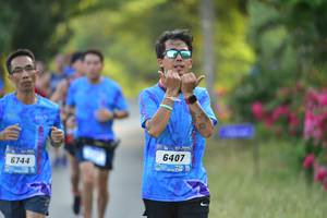 BIB: 6744, 6407
                            <button type="button" onclick="openModal(3407772)" class="btn btn-primary btn-sm float-right btn-popup" data-toggle="modal" data-target=".modal-high-quality">
                        <i class="fas fa-shopping-cart"></i> Add to Cart
                    </button>
                                            <button type="button" onclick="isThisMe(3407772, true)" class="btn btn-success btn-sm float-right btn-popup btn-isme hidden" data-toggle="tooltip" data-placement="bottom" title="นี่คือรูปของคุณใช่ไหม คลิกที่นี่เพื่อเอาเข้าอัลบั้ม">
                        <i class="fas fa-plus"></i> Add to album
                    </button>
                    <button type="button" onclick="isThisMe(3407772, false)" class="btn btn-warning btn-sm float-right btn-popup btn-isnotme hidden">
                        <i class="fas fa-ban"></i> Remove from album
                    </button>