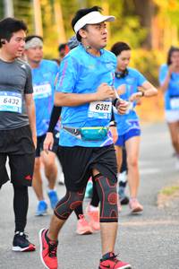 BIB: 6432
                            <button type="button" onclick="openModal(3095922)" class="btn btn-primary btn-sm float-right btn-popup" data-toggle="modal" data-target=".modal-high-quality">
                        <i class="fas fa-shopping-cart"></i> Add to Cart
                    </button>
                                            <button type="button" onclick="isThisMe(3095922, true)" class="btn btn-success btn-sm float-right btn-popup btn-isme hidden" data-toggle="tooltip" data-placement="bottom" title="นี่คือรูปของคุณใช่ไหม คลิกที่นี่เพื่อเอาเข้าอัลบั้ม">
                        <i class="fas fa-plus"></i> Add to album
                    </button>
                    <button type="button" onclick="isThisMe(3095922, false)" class="btn btn-warning btn-sm float-right btn-popup btn-isnotme hidden">
                        <i class="fas fa-ban"></i> Remove from album
                    </button>