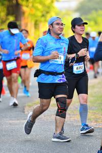 BIB: 6353
                            <button type="button" onclick="openModal(3088887)" class="btn btn-primary btn-sm float-right btn-popup" data-toggle="modal" data-target=".modal-high-quality">
                        <i class="fas fa-shopping-cart"></i> Add to Cart
                    </button>
                                            <button type="button" onclick="isThisMe(3088887, true)" class="btn btn-success btn-sm float-right btn-popup btn-isme hidden" data-toggle="tooltip" data-placement="bottom" title="นี่คือรูปของคุณใช่ไหม คลิกที่นี่เพื่อเอาเข้าอัลบั้ม">
                        <i class="fas fa-plus"></i> Add to album
                    </button>
                    <button type="button" onclick="isThisMe(3088887, false)" class="btn btn-warning btn-sm float-right btn-popup btn-isnotme hidden">
                        <i class="fas fa-ban"></i> Remove from album
                    </button>