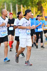 BIB: 617, 6778
                            <button type="button" onclick="openModal(3088475)" class="btn btn-primary btn-sm float-right btn-popup" data-toggle="modal" data-target=".modal-high-quality">
                        <i class="fas fa-shopping-cart"></i> Add to Cart
                    </button>
                                            <button type="button" onclick="isThisMe(3088475, true)" class="btn btn-success btn-sm float-right btn-popup btn-isme hidden" data-toggle="tooltip" data-placement="bottom" title="นี่คือรูปของคุณใช่ไหม คลิกที่นี่เพื่อเอาเข้าอัลบั้ม">
                        <i class="fas fa-plus"></i> Add to album
                    </button>
                    <button type="button" onclick="isThisMe(3088475, false)" class="btn btn-warning btn-sm float-right btn-popup btn-isnotme hidden">
                        <i class="fas fa-ban"></i> Remove from album
                    </button>