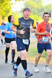 BIB: 6153, 6198
                            <button type="button" onclick="openModal(3092653)" class="btn btn-primary btn-sm float-right btn-popup" data-toggle="modal" data-target=".modal-high-quality">
                        <i class="fas fa-shopping-cart"></i> Add to Cart
                    </button>
                                            <button type="button" onclick="isThisMe(3092653, true)" class="btn btn-success btn-sm float-right btn-popup btn-isme hidden" data-toggle="tooltip" data-placement="bottom" title="นี่คือรูปของคุณใช่ไหม คลิกที่นี่เพื่อเอาเข้าอัลบั้ม">
                        <i class="fas fa-plus"></i> Add to album
                    </button>
                    <button type="button" onclick="isThisMe(3092653, false)" class="btn btn-warning btn-sm float-right btn-popup btn-isnotme hidden">
                        <i class="fas fa-ban"></i> Remove from album
                    </button>