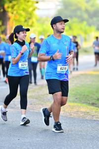 BIB: 6215
                            <button type="button" onclick="openModal(3108305)" class="btn btn-primary btn-sm float-right btn-popup" data-toggle="modal" data-target=".modal-high-quality">
                        <i class="fas fa-shopping-cart"></i> Add to Cart
                    </button>
                                            <button type="button" onclick="isThisMe(3108305, true)" class="btn btn-success btn-sm float-right btn-popup btn-isme hidden" data-toggle="tooltip" data-placement="bottom" title="นี่คือรูปของคุณใช่ไหม คลิกที่นี่เพื่อเอาเข้าอัลบั้ม">
                        <i class="fas fa-plus"></i> Add to album
                    </button>
                    <button type="button" onclick="isThisMe(3108305, false)" class="btn btn-warning btn-sm float-right btn-popup btn-isnotme hidden">
                        <i class="fas fa-ban"></i> Remove from album
                    </button>