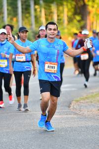 BIB: 9265
                            <button type="button" onclick="openModal(3094947)" class="btn btn-primary btn-sm float-right btn-popup" data-toggle="modal" data-target=".modal-high-quality">
                        <i class="fas fa-shopping-cart"></i> Add to Cart
                    </button>
                                            <button type="button" onclick="isThisMe(3094947, true)" class="btn btn-success btn-sm float-right btn-popup btn-isme hidden" data-toggle="tooltip" data-placement="bottom" title="นี่คือรูปของคุณใช่ไหม คลิกที่นี่เพื่อเอาเข้าอัลบั้ม">
                        <i class="fas fa-plus"></i> Add to album
                    </button>
                    <button type="button" onclick="isThisMe(3094947, false)" class="btn btn-warning btn-sm float-right btn-popup btn-isnotme hidden">
                        <i class="fas fa-ban"></i> Remove from album
                    </button>