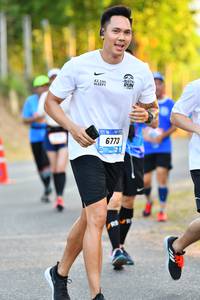 BIB: 42195, 6773
                            <button type="button" onclick="openModal(3097736)" class="btn btn-primary btn-sm float-right btn-popup" data-toggle="modal" data-target=".modal-high-quality">
                        <i class="fas fa-shopping-cart"></i> Add to Cart
                    </button>
                                            <button type="button" onclick="isThisMe(3097736, true)" class="btn btn-success btn-sm float-right btn-popup btn-isme hidden" data-toggle="tooltip" data-placement="bottom" title="นี่คือรูปของคุณใช่ไหม คลิกที่นี่เพื่อเอาเข้าอัลบั้ม">
                        <i class="fas fa-plus"></i> Add to album
                    </button>
                    <button type="button" onclick="isThisMe(3097736, false)" class="btn btn-warning btn-sm float-right btn-popup btn-isnotme hidden">
                        <i class="fas fa-ban"></i> Remove from album
                    </button>