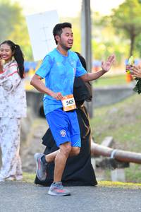 BIB: 9425
                            <button type="button" onclick="openModal(3089141)" class="btn btn-primary btn-sm float-right btn-popup" data-toggle="modal" data-target=".modal-high-quality">
                        <i class="fas fa-shopping-cart"></i> Add to Cart
                    </button>
                                            <button type="button" onclick="isThisMe(3089141, true)" class="btn btn-success btn-sm float-right btn-popup btn-isme hidden" data-toggle="tooltip" data-placement="bottom" title="นี่คือรูปของคุณใช่ไหม คลิกที่นี่เพื่อเอาเข้าอัลบั้ม">
                        <i class="fas fa-plus"></i> Add to album
                    </button>
                    <button type="button" onclick="isThisMe(3089141, false)" class="btn btn-warning btn-sm float-right btn-popup btn-isnotme hidden">
                        <i class="fas fa-ban"></i> Remove from album
                    </button>