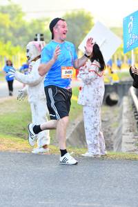 BIB: 9490
                            <button type="button" onclick="openModal(3088869)" class="btn btn-primary btn-sm float-right btn-popup" data-toggle="modal" data-target=".modal-high-quality">
                        <i class="fas fa-shopping-cart"></i> Add to Cart
                    </button>
                                            <button type="button" onclick="isThisMe(3088869, true)" class="btn btn-success btn-sm float-right btn-popup btn-isme hidden" data-toggle="tooltip" data-placement="bottom" title="นี่คือรูปของคุณใช่ไหม คลิกที่นี่เพื่อเอาเข้าอัลบั้ม">
                        <i class="fas fa-plus"></i> Add to album
                    </button>
                    <button type="button" onclick="isThisMe(3088869, false)" class="btn btn-warning btn-sm float-right btn-popup btn-isnotme hidden">
                        <i class="fas fa-ban"></i> Remove from album
                    </button>