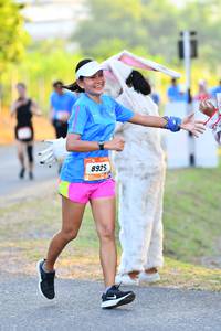 BIB: 8925
                            <button type="button" onclick="openModal(3092372)" class="btn btn-primary btn-sm float-right btn-popup" data-toggle="modal" data-target=".modal-high-quality">
                        <i class="fas fa-shopping-cart"></i> Add to Cart
                    </button>
                                            <button type="button" onclick="isThisMe(3092372, true)" class="btn btn-success btn-sm float-right btn-popup btn-isme hidden" data-toggle="tooltip" data-placement="bottom" title="นี่คือรูปของคุณใช่ไหม คลิกที่นี่เพื่อเอาเข้าอัลบั้ม">
                        <i class="fas fa-plus"></i> Add to album
                    </button>
                    <button type="button" onclick="isThisMe(3092372, false)" class="btn btn-warning btn-sm float-right btn-popup btn-isnotme hidden">
                        <i class="fas fa-ban"></i> Remove from album
                    </button>