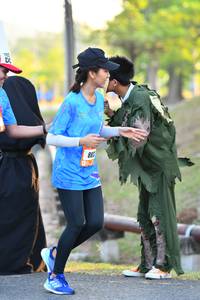 BIB: 
                            <button type="button" onclick="openModal(3092790)" class="btn btn-primary btn-sm float-right btn-popup" data-toggle="modal" data-target=".modal-high-quality">
                        <i class="fas fa-shopping-cart"></i> Add to Cart
                    </button>
                                            <button type="button" onclick="isThisMe(3092790, true)" class="btn btn-success btn-sm float-right btn-popup btn-isme hidden" data-toggle="tooltip" data-placement="bottom" title="นี่คือรูปของคุณใช่ไหม คลิกที่นี่เพื่อเอาเข้าอัลบั้ม">
                        <i class="fas fa-plus"></i> Add to album
                    </button>
                    <button type="button" onclick="isThisMe(3092790, false)" class="btn btn-warning btn-sm float-right btn-popup btn-isnotme hidden">
                        <i class="fas fa-ban"></i> Remove from album
                    </button>