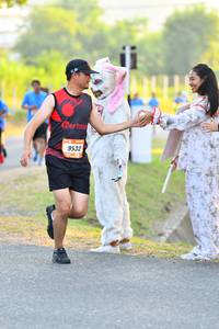 BIB: 9532
                            <button type="button" onclick="openModal(3090668)" class="btn btn-primary btn-sm float-right btn-popup" data-toggle="modal" data-target=".modal-high-quality">
                        <i class="fas fa-shopping-cart"></i> Add to Cart
                    </button>
                                            <button type="button" onclick="isThisMe(3090668, true)" class="btn btn-success btn-sm float-right btn-popup btn-isme hidden" data-toggle="tooltip" data-placement="bottom" title="นี่คือรูปของคุณใช่ไหม คลิกที่นี่เพื่อเอาเข้าอัลบั้ม">
                        <i class="fas fa-plus"></i> Add to album
                    </button>
                    <button type="button" onclick="isThisMe(3090668, false)" class="btn btn-warning btn-sm float-right btn-popup btn-isnotme hidden">
                        <i class="fas fa-ban"></i> Remove from album
                    </button>