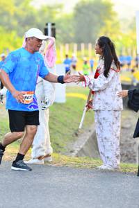 BIB: 
                            <button type="button" onclick="openModal(3091196)" class="btn btn-primary btn-sm float-right btn-popup" data-toggle="modal" data-target=".modal-high-quality">
                        <i class="fas fa-shopping-cart"></i> Add to Cart
                    </button>
                                            <button type="button" onclick="isThisMe(3091196, true)" class="btn btn-success btn-sm float-right btn-popup btn-isme hidden" data-toggle="tooltip" data-placement="bottom" title="นี่คือรูปของคุณใช่ไหม คลิกที่นี่เพื่อเอาเข้าอัลบั้ม">
                        <i class="fas fa-plus"></i> Add to album
                    </button>
                    <button type="button" onclick="isThisMe(3091196, false)" class="btn btn-warning btn-sm float-right btn-popup btn-isnotme hidden">
                        <i class="fas fa-ban"></i> Remove from album
                    </button>