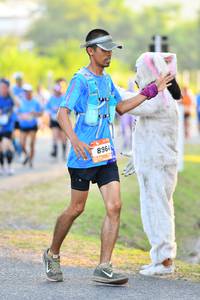 BIB: 8964
                            <button type="button" onclick="openModal(3088895)" class="btn btn-primary btn-sm float-right btn-popup" data-toggle="modal" data-target=".modal-high-quality">
                        <i class="fas fa-shopping-cart"></i> Add to Cart
                    </button>
                                            <button type="button" onclick="isThisMe(3088895, true)" class="btn btn-success btn-sm float-right btn-popup btn-isme hidden" data-toggle="tooltip" data-placement="bottom" title="นี่คือรูปของคุณใช่ไหม คลิกที่นี่เพื่อเอาเข้าอัลบั้ม">
                        <i class="fas fa-plus"></i> Add to album
                    </button>
                    <button type="button" onclick="isThisMe(3088895, false)" class="btn btn-warning btn-sm float-right btn-popup btn-isnotme hidden">
                        <i class="fas fa-ban"></i> Remove from album
                    </button>