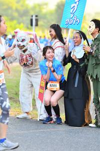 BIB: 920
                            <button type="button" onclick="openModal(3105733)" class="btn btn-primary btn-sm float-right btn-popup" data-toggle="modal" data-target=".modal-high-quality">
                        <i class="fas fa-shopping-cart"></i> Add to Cart
                    </button>
                                            <button type="button" onclick="isThisMe(3105733, true)" class="btn btn-success btn-sm float-right btn-popup btn-isme hidden" data-toggle="tooltip" data-placement="bottom" title="นี่คือรูปของคุณใช่ไหม คลิกที่นี่เพื่อเอาเข้าอัลบั้ม">
                        <i class="fas fa-plus"></i> Add to album
                    </button>
                    <button type="button" onclick="isThisMe(3105733, false)" class="btn btn-warning btn-sm float-right btn-popup btn-isnotme hidden">
                        <i class="fas fa-ban"></i> Remove from album
                    </button>