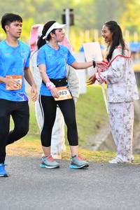 BIB: 863
                            <button type="button" onclick="openModal(3091724)" class="btn btn-primary btn-sm float-right btn-popup" data-toggle="modal" data-target=".modal-high-quality">
                        <i class="fas fa-shopping-cart"></i> Add to Cart
                    </button>
                                            <button type="button" onclick="isThisMe(3091724, true)" class="btn btn-success btn-sm float-right btn-popup btn-isme hidden" data-toggle="tooltip" data-placement="bottom" title="นี่คือรูปของคุณใช่ไหม คลิกที่นี่เพื่อเอาเข้าอัลบั้ม">
                        <i class="fas fa-plus"></i> Add to album
                    </button>
                    <button type="button" onclick="isThisMe(3091724, false)" class="btn btn-warning btn-sm float-right btn-popup btn-isnotme hidden">
                        <i class="fas fa-ban"></i> Remove from album
                    </button>