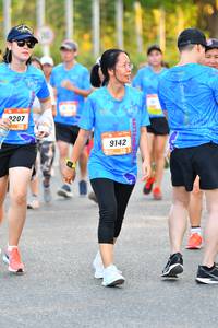 BIB: 207, 9142
                            <button type="button" onclick="openModal(3105445)" class="btn btn-primary btn-sm float-right btn-popup" data-toggle="modal" data-target=".modal-high-quality">
                        <i class="fas fa-shopping-cart"></i> Add to Cart
                    </button>
                                            <button type="button" onclick="isThisMe(3105445, true)" class="btn btn-success btn-sm float-right btn-popup btn-isme hidden" data-toggle="tooltip" data-placement="bottom" title="นี่คือรูปของคุณใช่ไหม คลิกที่นี่เพื่อเอาเข้าอัลบั้ม">
                        <i class="fas fa-plus"></i> Add to album
                    </button>
                    <button type="button" onclick="isThisMe(3105445, false)" class="btn btn-warning btn-sm float-right btn-popup btn-isnotme hidden">
                        <i class="fas fa-ban"></i> Remove from album
                    </button>