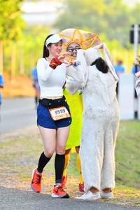 BIB: 9599
                            <button type="button" onclick="openModal(3098200)" class="btn btn-primary btn-sm float-right btn-popup" data-toggle="modal" data-target=".modal-high-quality">
                        <i class="fas fa-shopping-cart"></i> Add to Cart
                    </button>
                                            <button type="button" onclick="isThisMe(3098200, true)" class="btn btn-success btn-sm float-right btn-popup btn-isme hidden" data-toggle="tooltip" data-placement="bottom" title="นี่คือรูปของคุณใช่ไหม คลิกที่นี่เพื่อเอาเข้าอัลบั้ม">
                        <i class="fas fa-plus"></i> Add to album
                    </button>
                    <button type="button" onclick="isThisMe(3098200, false)" class="btn btn-warning btn-sm float-right btn-popup btn-isnotme hidden">
                        <i class="fas fa-ban"></i> Remove from album
                    </button>