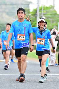 BIB: 8520, 8519
                            <button type="button" onclick="openModal(3124311)" class="btn btn-primary btn-sm float-right btn-popup" data-toggle="modal" data-target=".modal-high-quality">
                        <i class="fas fa-shopping-cart"></i> Add to Cart
                    </button>
                                            <button type="button" onclick="isThisMe(3124311, true)" class="btn btn-success btn-sm float-right btn-popup btn-isme hidden" data-toggle="tooltip" data-placement="bottom" title="นี่คือรูปของคุณใช่ไหม คลิกที่นี่เพื่อเอาเข้าอัลบั้ม">
                        <i class="fas fa-plus"></i> Add to album
                    </button>
                    <button type="button" onclick="isThisMe(3124311, false)" class="btn btn-warning btn-sm float-right btn-popup btn-isnotme hidden">
                        <i class="fas fa-ban"></i> Remove from album
                    </button>