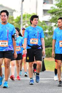 BIB: 8224, 8739
                            <button type="button" onclick="openModal(3090460)" class="btn btn-primary btn-sm float-right btn-popup" data-toggle="modal" data-target=".modal-high-quality">
                        <i class="fas fa-shopping-cart"></i> Add to Cart
                    </button>
                                            <button type="button" onclick="isThisMe(3090460, true)" class="btn btn-success btn-sm float-right btn-popup btn-isme hidden" data-toggle="tooltip" data-placement="bottom" title="นี่คือรูปของคุณใช่ไหม คลิกที่นี่เพื่อเอาเข้าอัลบั้ม">
                        <i class="fas fa-plus"></i> Add to album
                    </button>
                    <button type="button" onclick="isThisMe(3090460, false)" class="btn btn-warning btn-sm float-right btn-popup btn-isnotme hidden">
                        <i class="fas fa-ban"></i> Remove from album
                    </button>