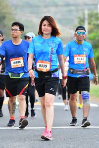 BIB: 8886, 8343, 9339
                            <button type="button" onclick="openModal(3122124)" class="btn btn-primary btn-sm float-right btn-popup" data-toggle="modal" data-target=".modal-high-quality">
                        <i class="fas fa-shopping-cart"></i> Add to Cart
                    </button>
                                            <button type="button" onclick="isThisMe(3122124, true)" class="btn btn-success btn-sm float-right btn-popup btn-isme hidden" data-toggle="tooltip" data-placement="bottom" title="นี่คือรูปของคุณใช่ไหม คลิกที่นี่เพื่อเอาเข้าอัลบั้ม">
                        <i class="fas fa-plus"></i> Add to album
                    </button>
                    <button type="button" onclick="isThisMe(3122124, false)" class="btn btn-warning btn-sm float-right btn-popup btn-isnotme hidden">
                        <i class="fas fa-ban"></i> Remove from album
                    </button>