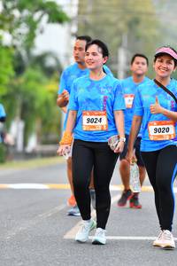 BIB: 9024, 9020, 
                            <button type="button" onclick="openModal(3091103)" class="btn btn-primary btn-sm float-right btn-popup" data-toggle="modal" data-target=".modal-high-quality">
                        <i class="fas fa-shopping-cart"></i> Add to Cart
                    </button>
                                            <button type="button" onclick="isThisMe(3091103, true)" class="btn btn-success btn-sm float-right btn-popup btn-isme hidden" data-toggle="tooltip" data-placement="bottom" title="นี่คือรูปของคุณใช่ไหม คลิกที่นี่เพื่อเอาเข้าอัลบั้ม">
                        <i class="fas fa-plus"></i> Add to album
                    </button>
                    <button type="button" onclick="isThisMe(3091103, false)" class="btn btn-warning btn-sm float-right btn-popup btn-isnotme hidden">
                        <i class="fas fa-ban"></i> Remove from album
                    </button>