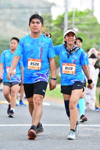 BIB: 8520, 8519
                            <button type="button" onclick="openModal(3124318)" class="btn btn-primary btn-sm float-right btn-popup" data-toggle="modal" data-target=".modal-high-quality">
                        <i class="fas fa-shopping-cart"></i> Add to Cart
                    </button>
                                            <button type="button" onclick="isThisMe(3124318, true)" class="btn btn-success btn-sm float-right btn-popup btn-isme hidden" data-toggle="tooltip" data-placement="bottom" title="นี่คือรูปของคุณใช่ไหม คลิกที่นี่เพื่อเอาเข้าอัลบั้ม">
                        <i class="fas fa-plus"></i> Add to album
                    </button>
                    <button type="button" onclick="isThisMe(3124318, false)" class="btn btn-warning btn-sm float-right btn-popup btn-isnotme hidden">
                        <i class="fas fa-ban"></i> Remove from album
                    </button>