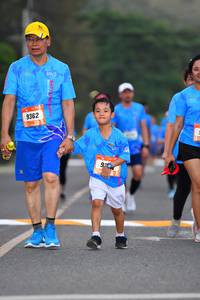 BIB: 9362
                            <button type="button" onclick="openModal(3114938)" class="btn btn-primary btn-sm float-right btn-popup" data-toggle="modal" data-target=".modal-high-quality">
                        <i class="fas fa-shopping-cart"></i> Add to Cart
                    </button>
                                            <button type="button" onclick="isThisMe(3114938, true)" class="btn btn-success btn-sm float-right btn-popup btn-isme hidden" data-toggle="tooltip" data-placement="bottom" title="นี่คือรูปของคุณใช่ไหม คลิกที่นี่เพื่อเอาเข้าอัลบั้ม">
                        <i class="fas fa-plus"></i> Add to album
                    </button>
                    <button type="button" onclick="isThisMe(3114938, false)" class="btn btn-warning btn-sm float-right btn-popup btn-isnotme hidden">
                        <i class="fas fa-ban"></i> Remove from album
                    </button>