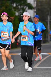 BIB: 9125, 9128
                            <button type="button" onclick="openModal(3122848)" class="btn btn-primary btn-sm float-right btn-popup" data-toggle="modal" data-target=".modal-high-quality">
                        <i class="fas fa-shopping-cart"></i> Add to Cart
                    </button>
                                            <button type="button" onclick="isThisMe(3122848, true)" class="btn btn-success btn-sm float-right btn-popup btn-isme hidden" data-toggle="tooltip" data-placement="bottom" title="นี่คือรูปของคุณใช่ไหม คลิกที่นี่เพื่อเอาเข้าอัลบั้ม">
                        <i class="fas fa-plus"></i> Add to album
                    </button>
                    <button type="button" onclick="isThisMe(3122848, false)" class="btn btn-warning btn-sm float-right btn-popup btn-isnotme hidden">
                        <i class="fas fa-ban"></i> Remove from album
                    </button>