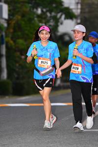 BIB: 9125, 9128, 
                            <button type="button" onclick="openModal(3122738)" class="btn btn-primary btn-sm float-right btn-popup" data-toggle="modal" data-target=".modal-high-quality">
                        <i class="fas fa-shopping-cart"></i> Add to Cart
                    </button>
                                            <button type="button" onclick="isThisMe(3122738, true)" class="btn btn-success btn-sm float-right btn-popup btn-isme hidden" data-toggle="tooltip" data-placement="bottom" title="นี่คือรูปของคุณใช่ไหม คลิกที่นี่เพื่อเอาเข้าอัลบั้ม">
                        <i class="fas fa-plus"></i> Add to album
                    </button>
                    <button type="button" onclick="isThisMe(3122738, false)" class="btn btn-warning btn-sm float-right btn-popup btn-isnotme hidden">
                        <i class="fas fa-ban"></i> Remove from album
                    </button>